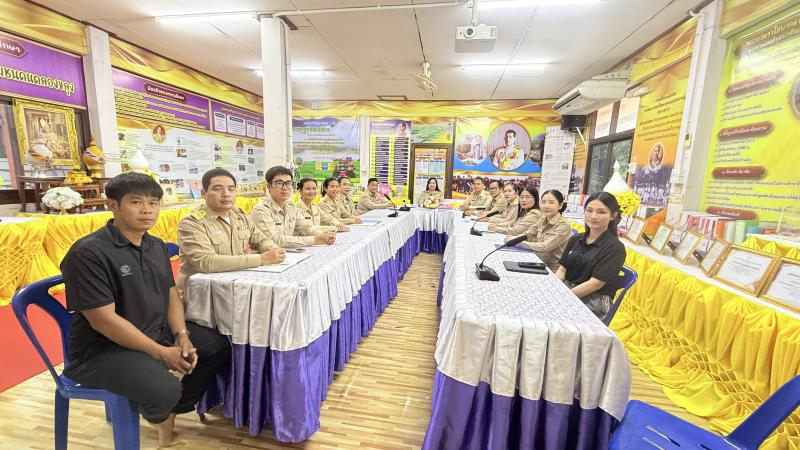 2. ศูนย์ส่งเสริมการเรียนรู้ระดับอำเภอคลองขลุง ประชุมประจำเดือน พร้อมมอบเกียรติบัตรเชิดชูเกียรติบุคลากร 