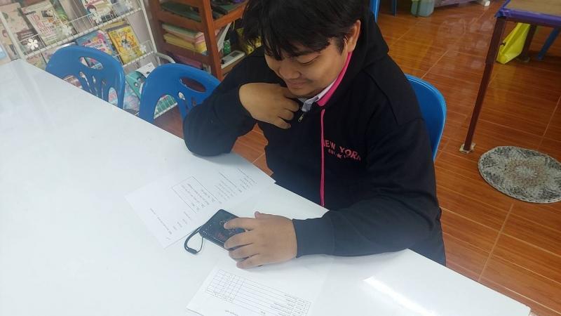 2. พบกลุ่มนักศึกษาลานดอกไม้ตก เรียนรู้หลักปรัชญาของเศรษฐกิจพอเพียงฯ