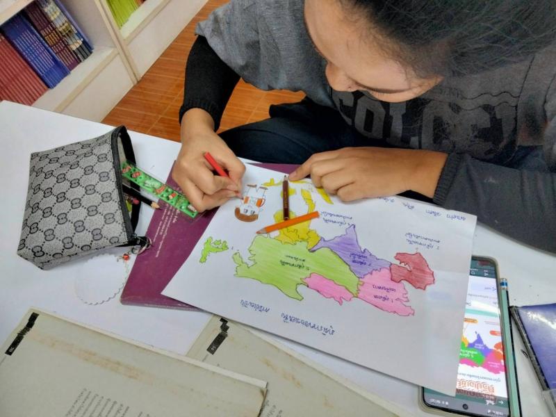 1. พบกลุ่มนักศึกษาตำบลลานดอกไม้ตก เรียนวิชาสังคมฯ