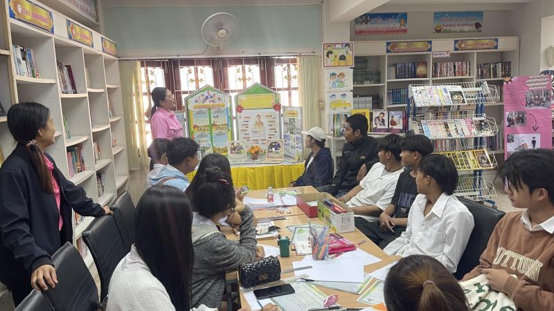 3. พบกลุ่มนักศึกษา ศกร.ตำบลเพชรชมภู เรียนรู้หลักคำสอนของพ่อ 