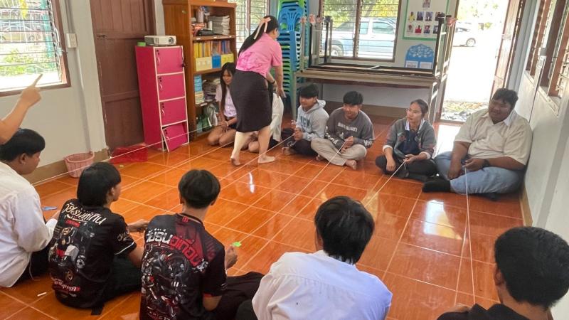 5. พบกลุ่มนักศึกษาตำบลเพชรชมภู เรียนรู้วิชาภาษาอังกฤษ เกมการศึกษา วันที่ 4 กุมภาพันธ์ 2568