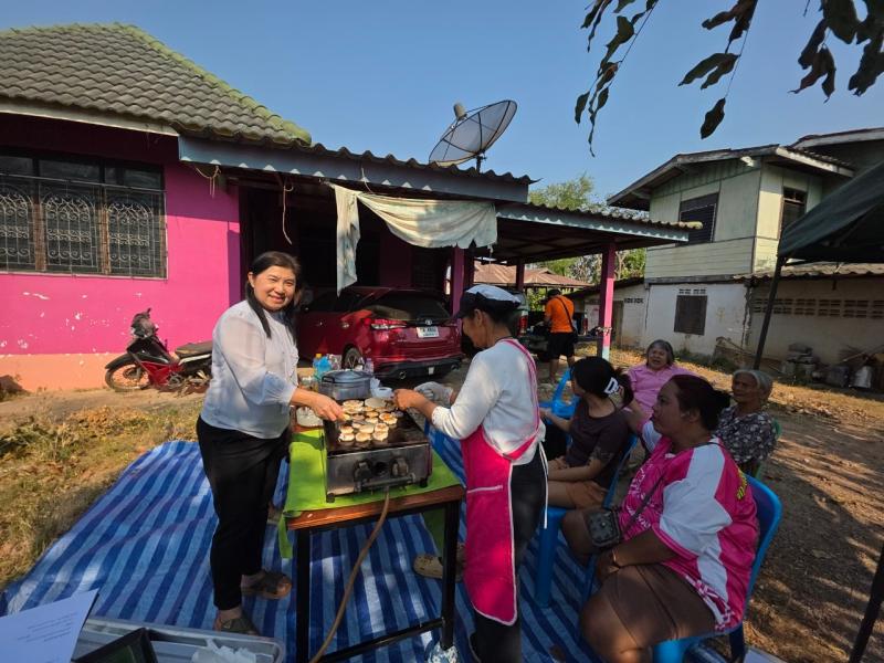 6. โครงการศูนย์ฝึกอาชีพชุมชน เพื่อพัฒนาคุณภาพชีวิต กิจกรรมการเรียนรู้เพื่อพัฒนาตนเอง สอนทำขนมบ้าบิ่นในหมู่ 5 วันที่ 14 กุมภาพันธ์ 2568