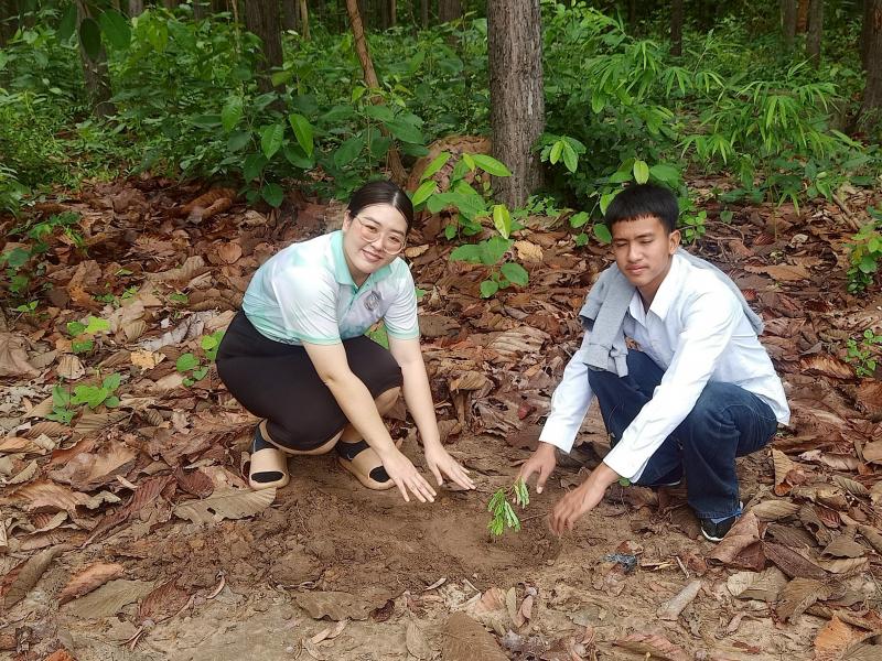 2. ร่วมกันปลูกต้นไม้ เนื่องในวันต้นไม้แห่งชาติ 11 พฤษภาคม 2568 