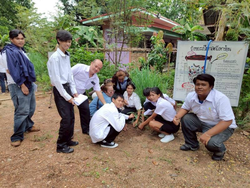 6. ร่วมกันปลูกต้นไม้ เนื่องในวันต้นไม้แห่งชาติ 11 พฤษภาคม 2568