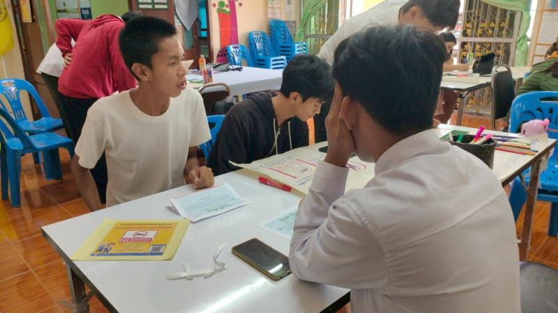 10. ส่งเสริมการอ่านเคลื่อนที่สู่บ้านหนังสือชุมชนจัดทำโบรชัวร์ประชาสัมพันธ์วันสำคัญภายในเดือนพฤษภาคม