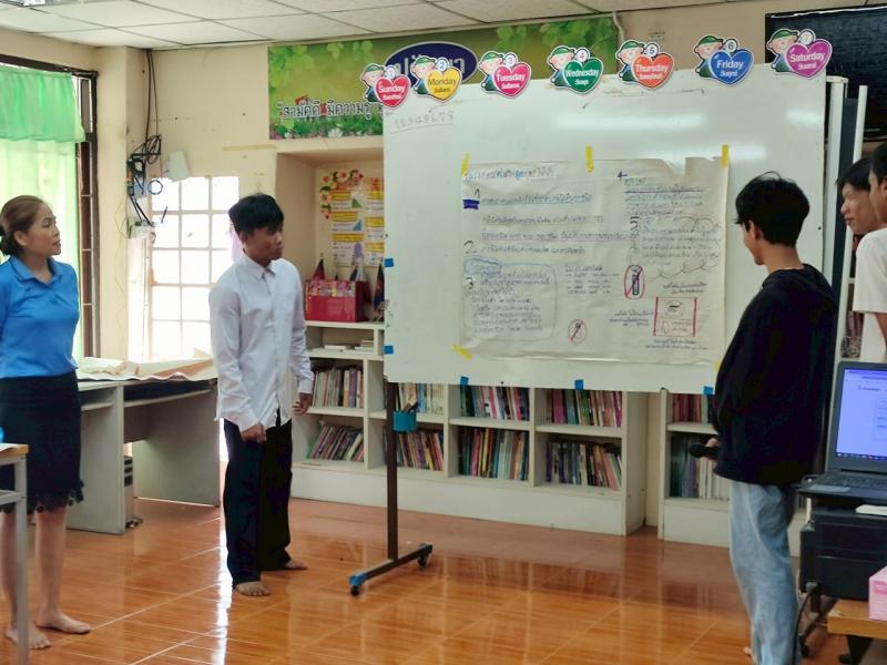 7. พบกลุ่มนักศึกษาลานดอกไม้ตก เพื่อเรียนรู้เกี่ยวกับเรื่องโทษ พิษภัยของบุหรี่ไฟฟ้า วันที่ 30 พฤษภาคม 2568