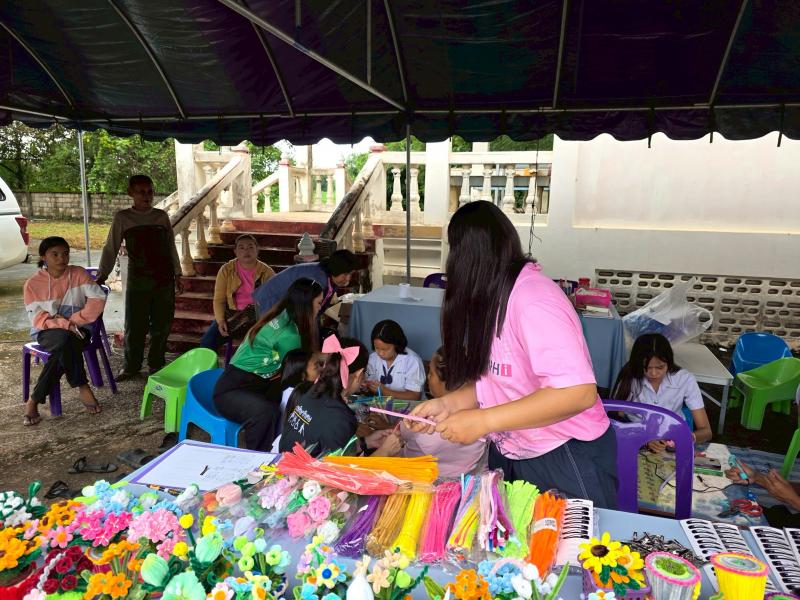 5. กิจกรรมโครงการพัฒนาห้องสมุดเคลื่อนที่ วัดเนินกรวด วันที่ 22 กรกฎาคม 2568