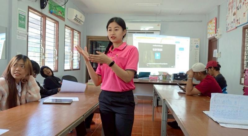 1. พบกลุ่มนักศึกษา ตำบลเพชรชมภู  เพื่อเเรียนรู้หลักปรัชญาของเศรษฐกิจพอเพียง เรียนรู้การถอดบทเรียนการคัดแยกขยะ ตามหลัก 3R 