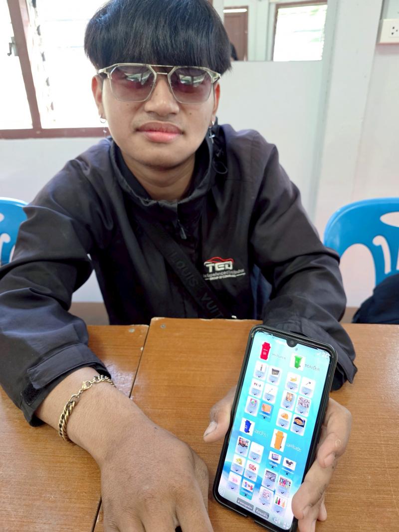 6. พบกลุ่มนักศึกษา ตำบลเพชรชมภู  เพื่อเเรียนรู้หลักปรัชญาของเศรษฐกิจพอเพียง เรียนรู้การถอดบทเรียนการคัดแยกขยะ ตามหลัก 3R 