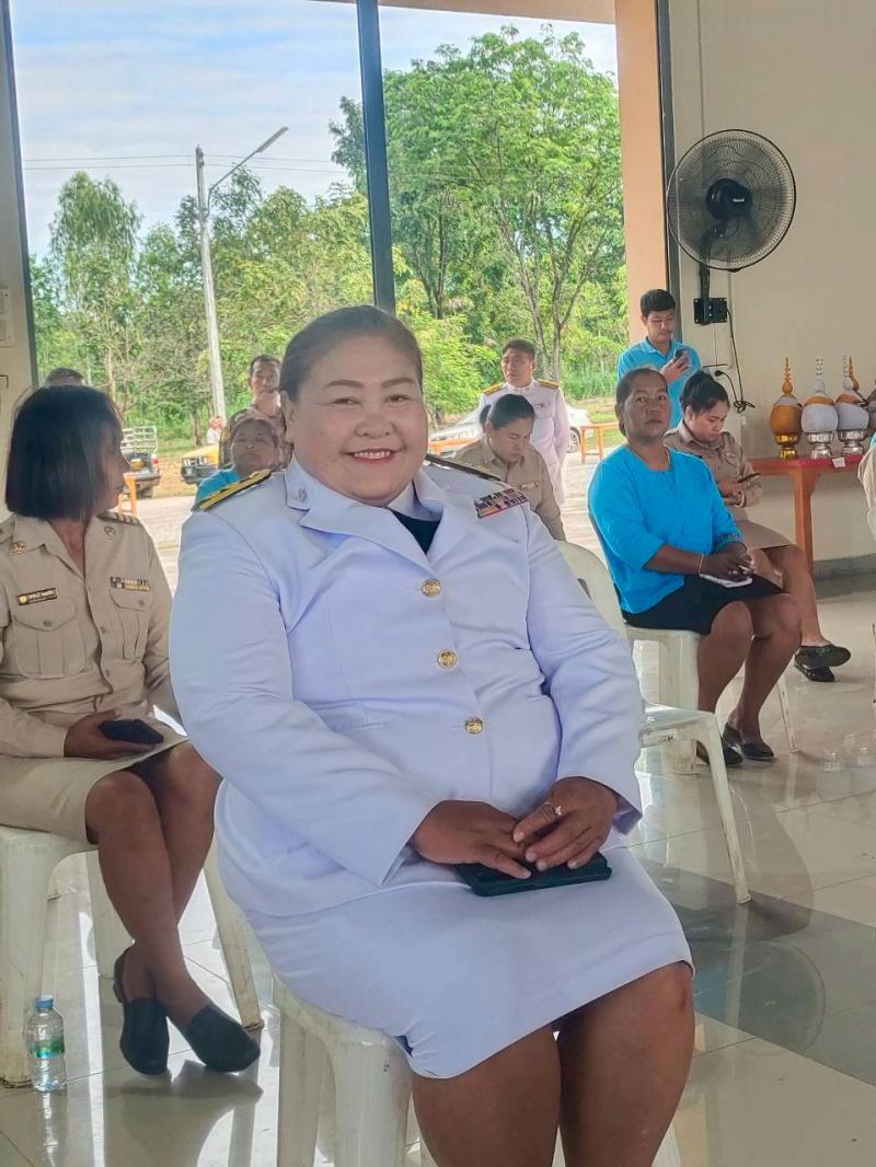 16. ร่วมพิธีถวายเครื่องราชสักการะ วางพานพุ่ม จุดเทียนถวายพระพรชัยมงคล วันแม่แห่งชาติ วันที่ 12 สิงหาคม 2568