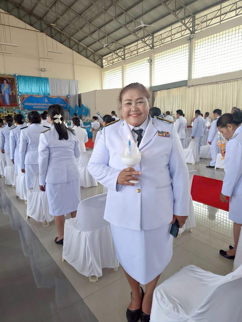 22. ร่วมพิธีถวายเครื่องราชสักการะ วางพานพุ่ม จุดเทียนถวายพระพรชัยมงคล วันแม่แห่งชาติ วันที่ 12 สิงหาคม 2568