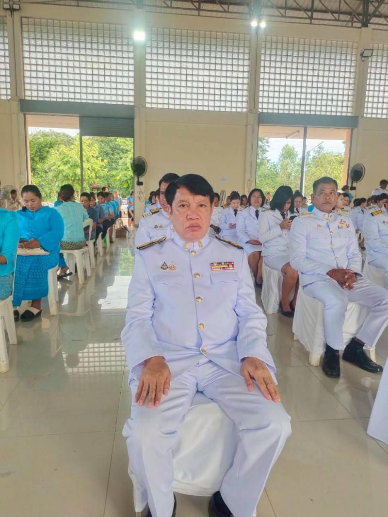 27. ร่วมพิธีถวายเครื่องราชสักการะ วางพานพุ่ม จุดเทียนถวายพระพรชัยมงคล วันแม่แห่งชาติ วันที่ 12 สิงหาคม 2568