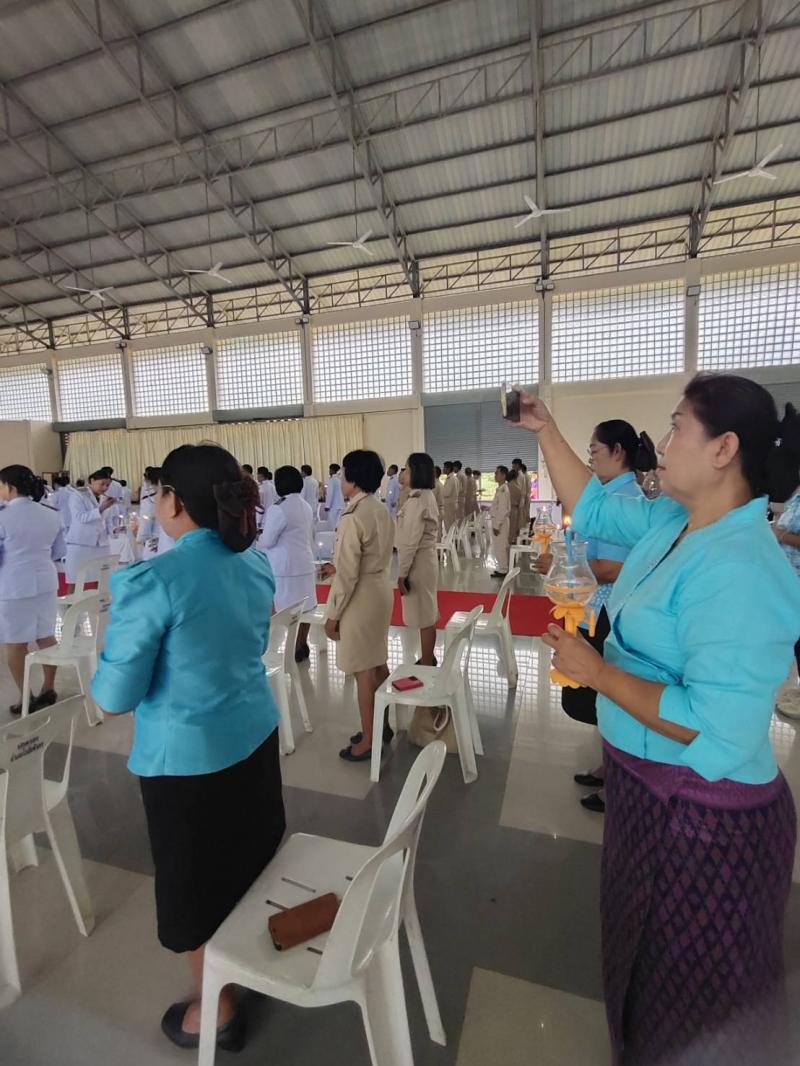 31. ร่วมพิธีถวายเครื่องราชสักการะ วางพานพุ่ม จุดเทียนถวายพระพรชัยมงคล วันแม่แห่งชาติ วันที่ 12 สิงหาคม 2568