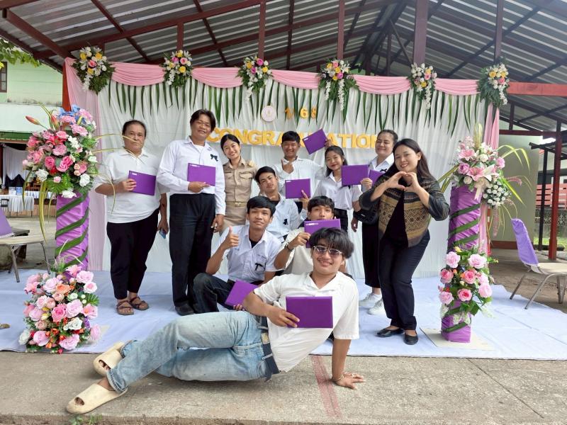 92. เข้าร่วมการประชุมออนไลน์ เพื่อรับฟังการดำเนินงานตามนโยบายกรมส่งเสริมการเรียนรู้  งานจัดการเรียนรู้ตลอดชีวิต