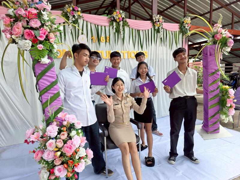 103. เข้าร่วมการประชุมออนไลน์ เพื่อรับฟังการดำเนินงานตามนโยบายกรมส่งเสริมการเรียนรู้  งานจัดการเรียนรู้ตลอดชีวิต