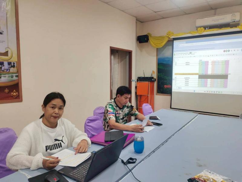 11. เข้าร่วมการประชุมการวางแผนเชิงกลยุทธ์ที่ใช้ประเมิน โดย SWOT วันที่ 14 พฤศจิกายน 2568