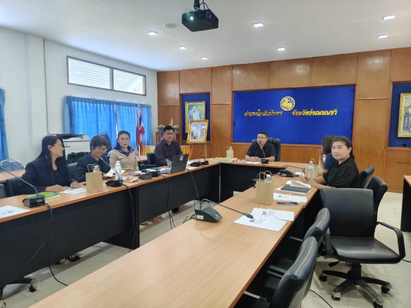 3. การประชุมคณะกรรมการกลั่นกรองและติดตามการดำเนินงานกองทุนพัฒนาบทบาทสตรีอำเภอโกสัมพีนคร วันที่ 29 ธันวาคม 2568