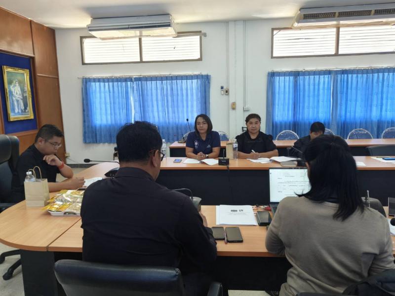 13. การประชุมคณะกรรมการกลั่นกรองและติดตามการดำเนินงานกองทุนพัฒนาบทบาทสตรีอำเภอโกสัมพีนคร วันที่ 29 ธันวาคม 2568