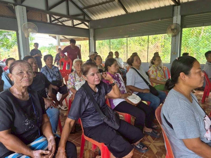 10. เข้าร่วมการประชุมประชาคมหมู่บ้าน บ้านไร่ลำปาง เพื่อประชาสัมพันธ์การรับสมัครนักศึกษา วันที่ 30 เมษายน 2569
