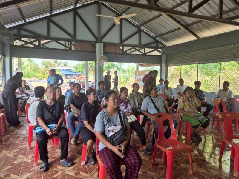 11. เข้าร่วมการประชุมประชาคมหมู่บ้าน บ้านไร่ลำปาง เพื่อประชาสัมพันธ์การรับสมัครนักศึกษา วันที่ 30 เมษายน 2569