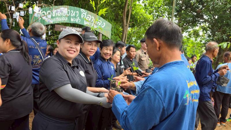 43. การเรียนรู้การพัฒนาคุณภาพชีวิตตามหลักทฤษฎีใหม่ประยุกต์สู่ 