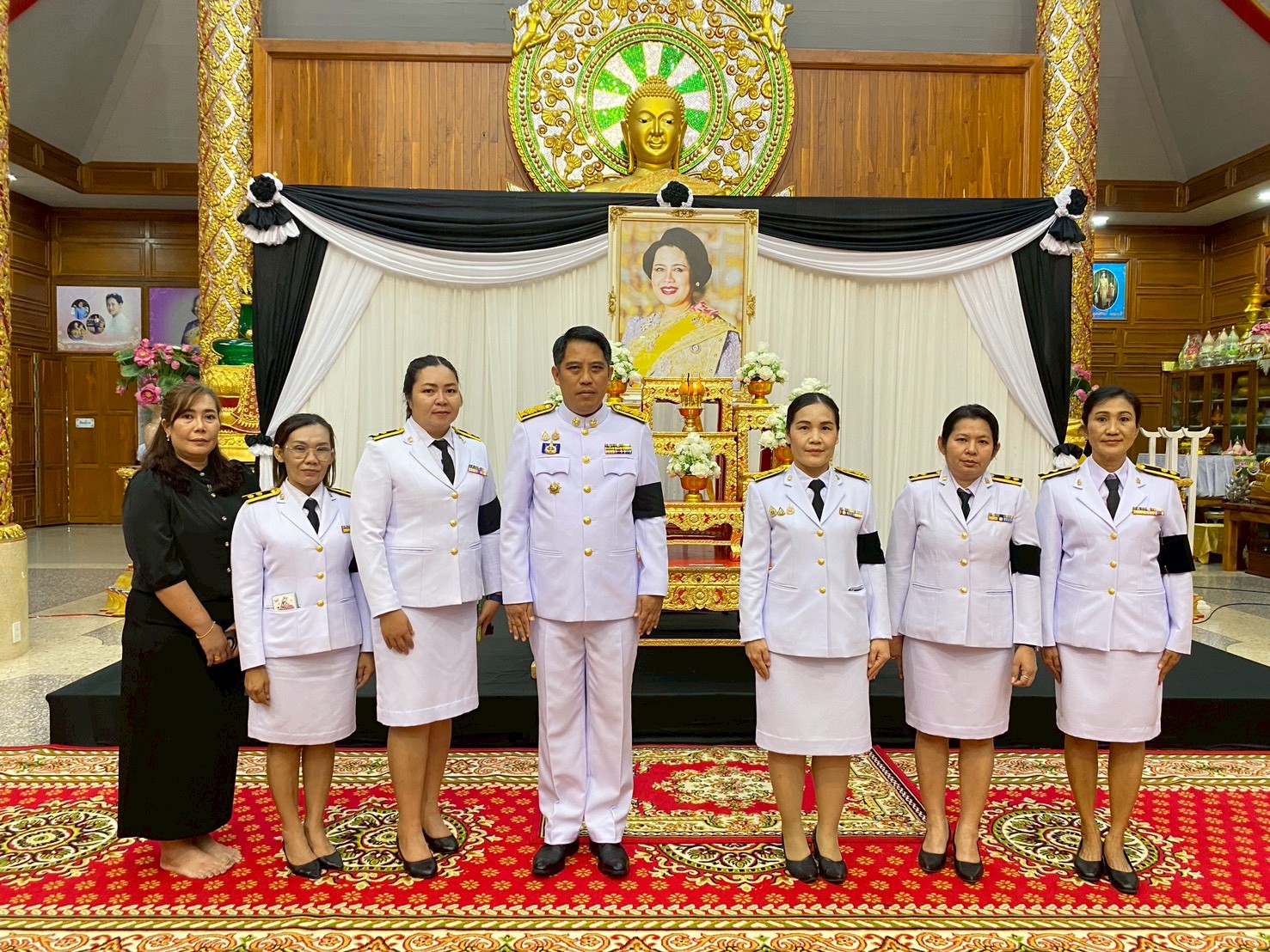 เข้าร่วมในพิธีบำเพ็ญกุศลทักษิณานุประทานอุทิศถวายพระราชกุศล เมื่อเสด็จสวรรคตครบปัญญาสมวาร (50 วัน) 