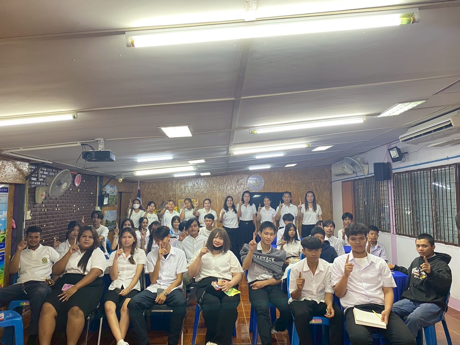 จัดกิจกรรมตามโครงการนักศึกษา สกร.ขับขี่ปลอดภัยใส่ใจสุขภาพ ห่างไกลอบายมุข (กิจกรรมพัฒนาผู้เรียน) จัดกิจกรรมตามโครงการนักศึกษา สกร.ขับขี่ปลอดภัยใส่ใจสุขภาพ ห่างไกลอบายมุข (กิจกรรมพัฒนาผู้เรียน)