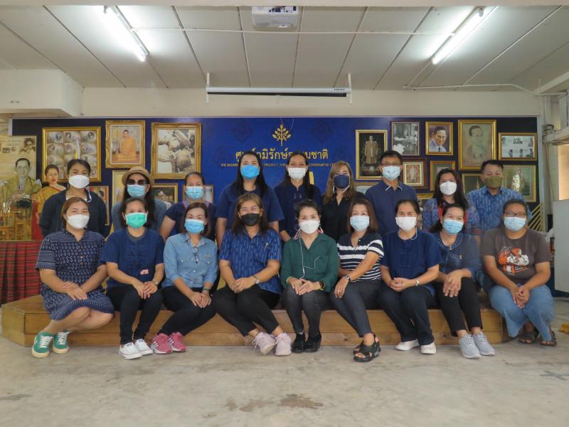 2. กศน.อำเภอขาณุวรลักษบุรี   ศึกษาดูงาน ณ บ้านเศรษฐกิจพอเพียงต้นแบบ บ้านท่าชัย หมู่ 4 ตำบลหินตั้ง อำเภอเมืองนครนายก และศูนย์ภูมิรักษ์ธรรมชาติ จังหวัดนครนายก