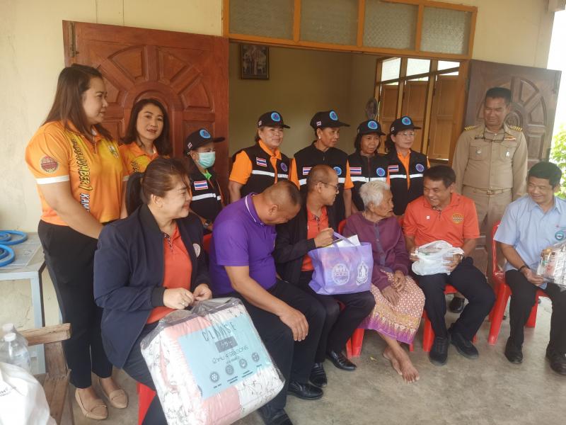 4. เยี่ยมเยียนผู้สูงอายุ ที่มีอายุ 100 ปีขึ้นไป ในช่วงเทศกาลสงกรานต์ พ.ศ. 2568