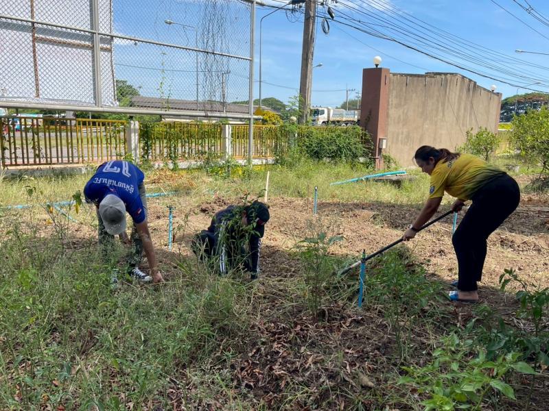 4.  ทำกิจกรรมจิตอาสา ทำดีด้วยหัวใจ 5 ส. พัฒนา สกร.ระดับอำเภอขาณุวรลักษบุรี