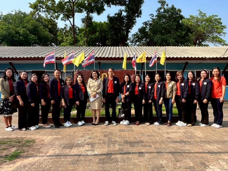 1. โครงการศึกษาดูงานแลกเปลี่ยนเรียนรู้เพื่อพัฒนาและเพิ่มศักยภาพในการปฏิบัติงานของบุคลากร สกร.ระดับอำเภอขาณุวรลักษบุรี 