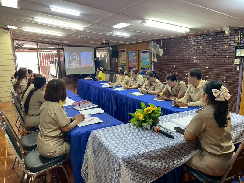 2. ประชุมประจำเดือน ครู บุคลากร สกร.ระดับอำเภอขาณุวรลักษบุรี ประจำเดือนสิงหาคม