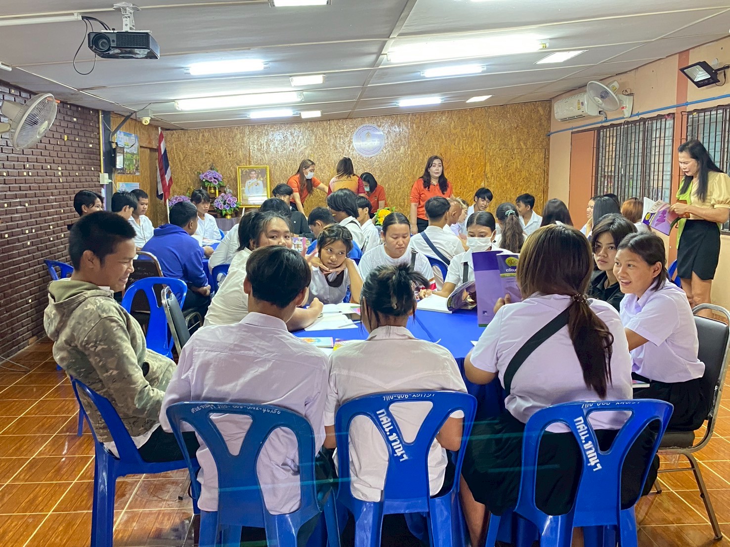 โครงการค่ายวิชาการเพื่อพัฒนาพื้นฐานความรู้และการสร้างภูมิคุ้มกันตนเองให้พร้อมสู่ศตวรรษที่ 21 