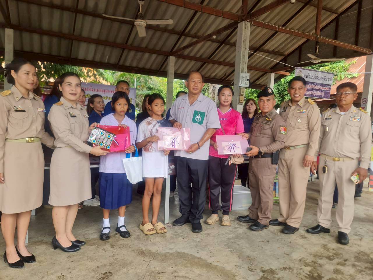 เข้าร่วมโครงการ “หน่วยบำบัดทุกข์ บำรุงสุข สร้างรอยยิ้ม  ให้ประชาชน” จังหวัดกำแพงเพชร ประจำปีงบประมาณ 2568