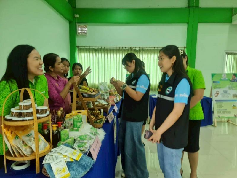 7. เข้าร่วมโครงการผู้ว่าสัญจร  ผู้ว่าตรวจเยี่ยมสภาพปัญหาของประชาชน