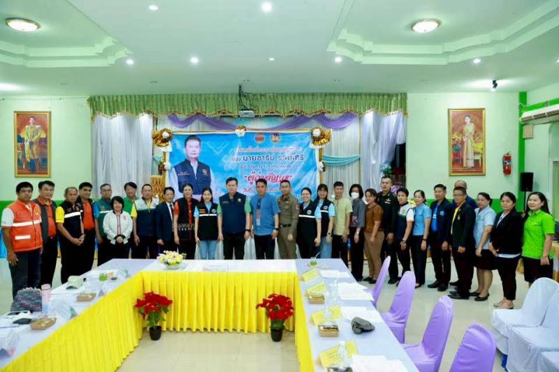 11. เข้าร่วมโครงการผู้ว่าสัญจร  ผู้ว่าตรวจเยี่ยมสภาพปัญหาของประชาชน