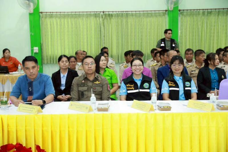 2. เข้าร่วมโครงการผู้ว่าสัญจร  ผู้ว่าตรวจเยี่ยมสภาพปัญหาของประชาชน