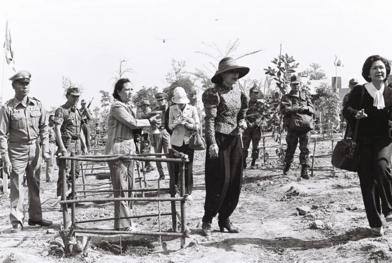 พระราชกรณียกิจ พระพันปีหลวง พระเมตตาต่อพสกนิกรชาวไทยอย่างหาที่สุดมิได้