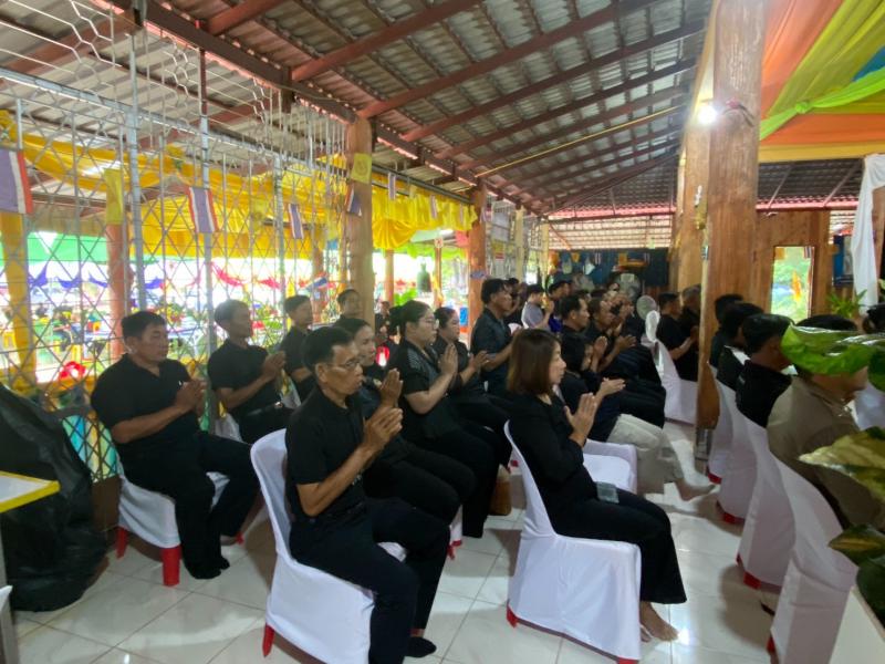 6. เข้าร่วมกิจกรรมทำบุญตักบาตรและรับบริจาคเพื่อช่วยเหลือผู้ด้อยโอกาส ครั้งที่ 10 ประจำปี 2568