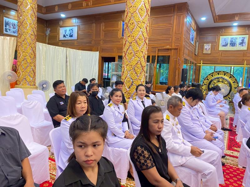 2. เข้าร่วมในพิธีบำเพ็ญกุศลทักษิณานุประทานอุทิศถวายพระราชกุศล เมื่อเสด็จสวรรคตครบสัตตมวาร (15 วัน) 