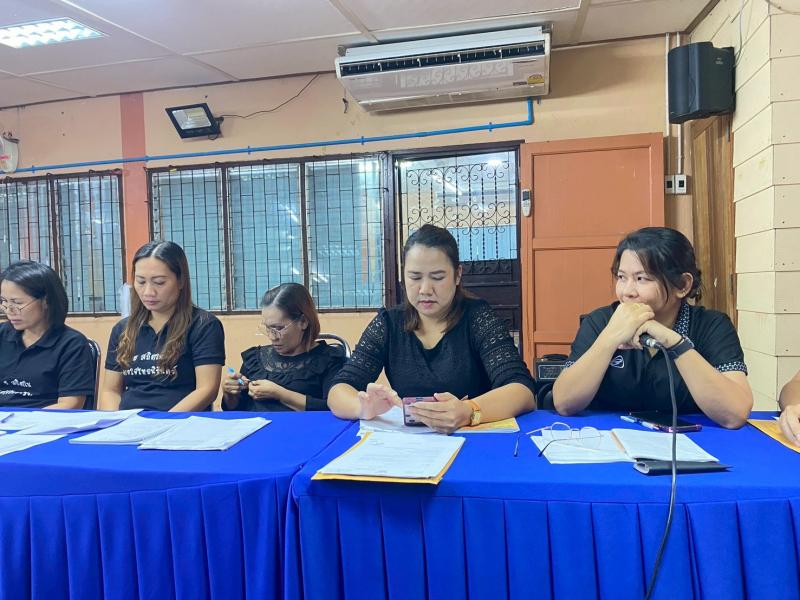 2.  ประชุมประจำเดือน ครู บุคลากร สกร.ระดับอำเภอขาณุวรลักษบุรี ประจำเดือนตุลาคม ประจำปี 2568