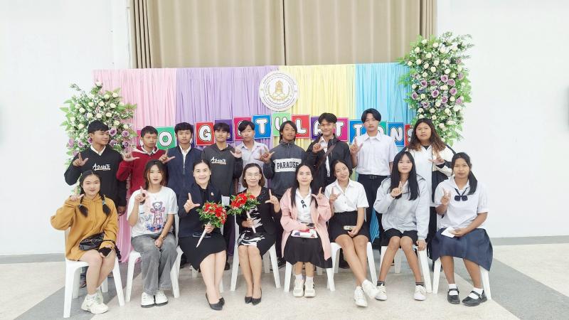 1.  เข้าร่วมพิธีมอบประกาศนียบัตร ให้กับผู้จบการศึกษา ภาคเรียนที่ 1/2568