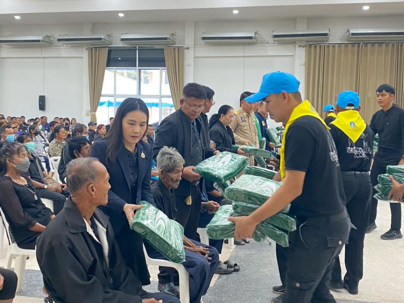 4. พิธีมอบผ้าห่มกันหนาวภายใต้โครงการ “ไทยเบฟ...รวมใจต้านภัยหนาว” ปีที่ 26