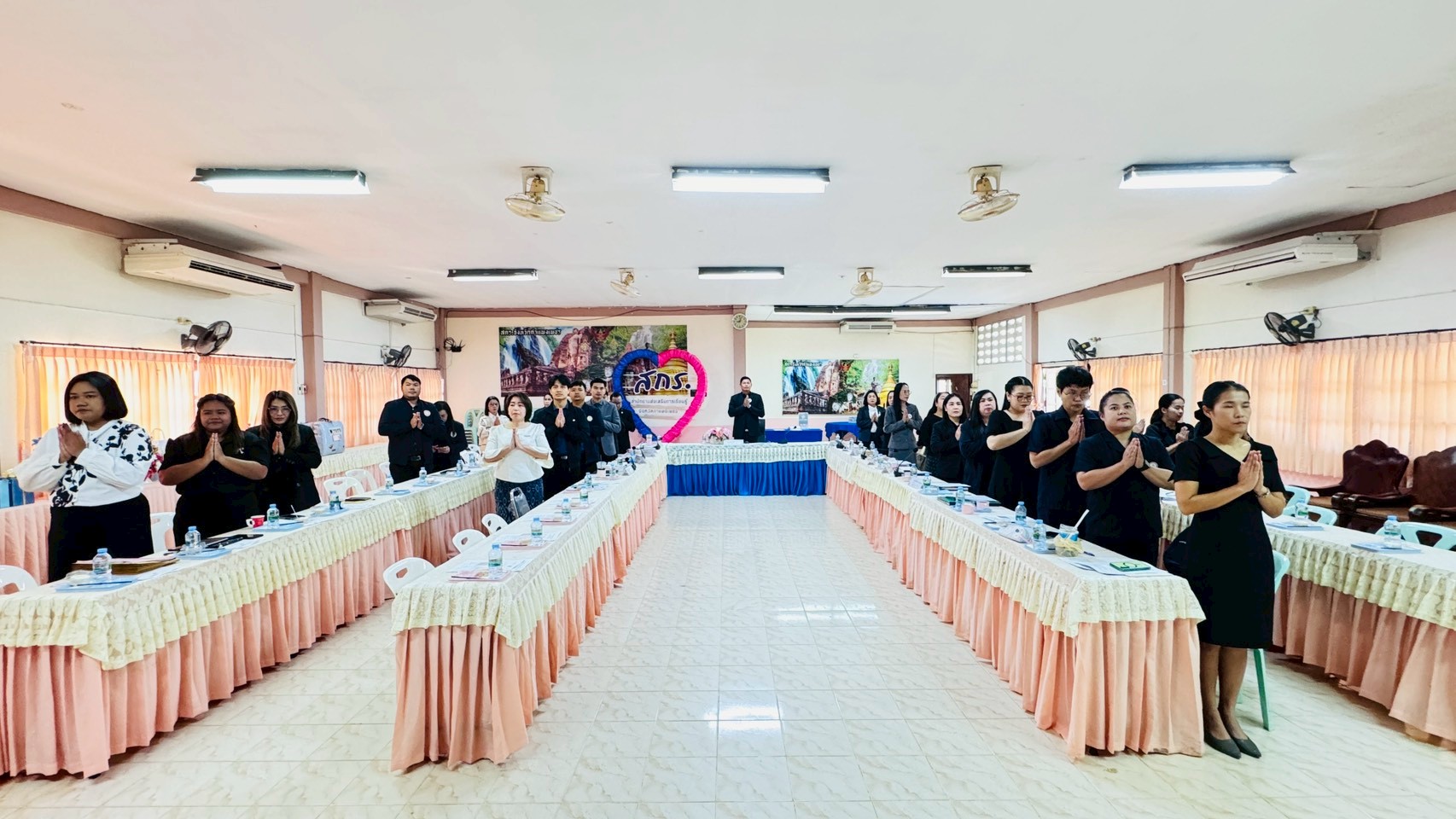 เข้าร่วมประชุมประจำเดือนผู้บริหารการศึกษา ผู้บริหารสถานศึกษา ข้าราชการครูและบุคลากรทางการศึกษา พนักงานราชการและบุคลากรในสังกัด ครั้งที่ 11/2568