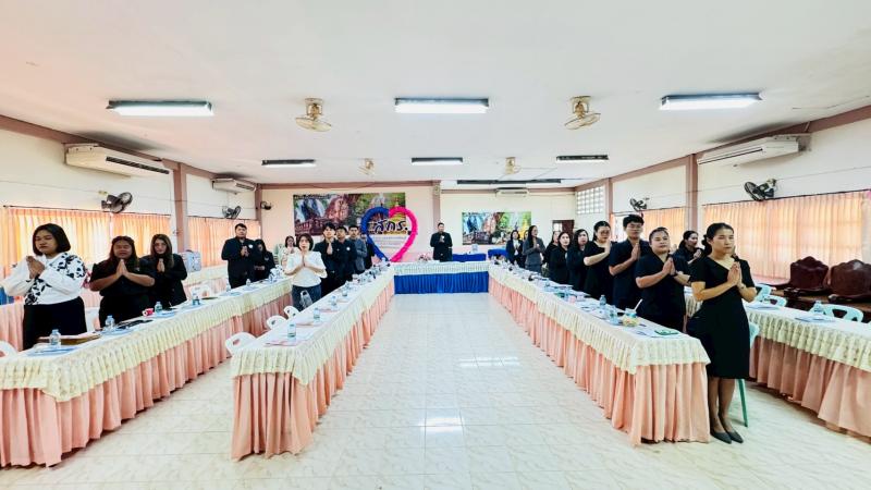 4. เข้าร่วมประชุมประจำเดือนผู้บริหารการศึกษา ผู้บริหารสถานศึกษา ข้าราชการครูและบุคลากรทางการศึกษา พนักงานราชการและบุคลากรในสังกัด ครั้งที่ 11/2568
