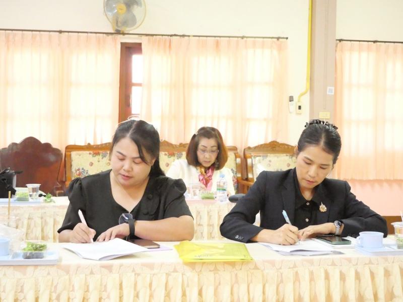 3. เข้าร่วมประชุมประจำเดือนผู้บริหารการศึกษา ผู้บริหารสถานศึกษา ข้าราชการครูและบุคลากรทางการศึกษา พนักงานราชการและบุคลากรในสังกัด ครั้งที่ 12/2568