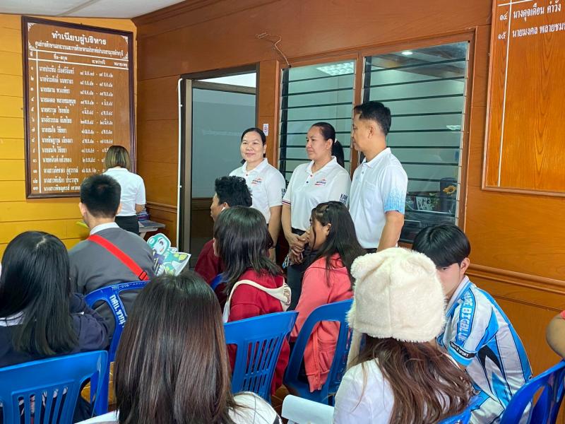 4. อบรมให้ความรู้รณรงค์การเลือกตั้งเกี่ยวกับการออกไปใช้สิทธิเลือกตั้งและลงพื้นที่ 