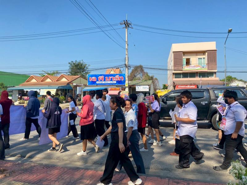 2. อบรมให้ความรู้รณรงค์การเลือกตั้งเกี่ยวกับการออกไปใช้สิทธิเลือกตั้งและลงพื้นที่ 