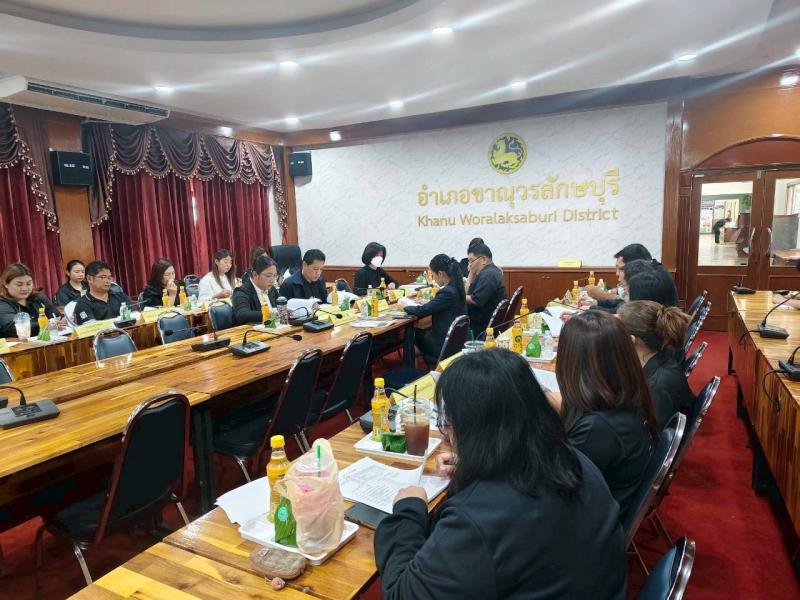 6. เข้าร่วมประชุมคณะทำงานบริหารการจัดเก็บข้อมูลความจำเป็นพื้นฐาน (จปฐ.) ปี 2569 ระดับอำเภอ