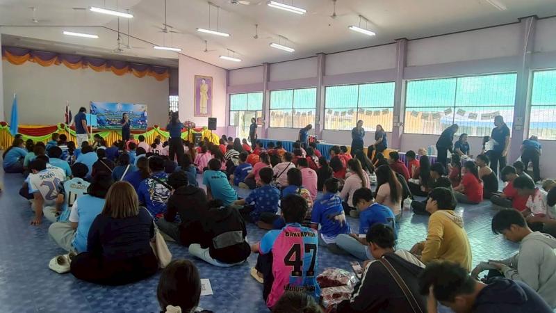 11. โครงการแข่งขันกีฬา ศูนย์ส่งเสริม การเรียนรู้ระดับอำเภอขาณุวรลักษบุรี  ต้านยาเสพติด